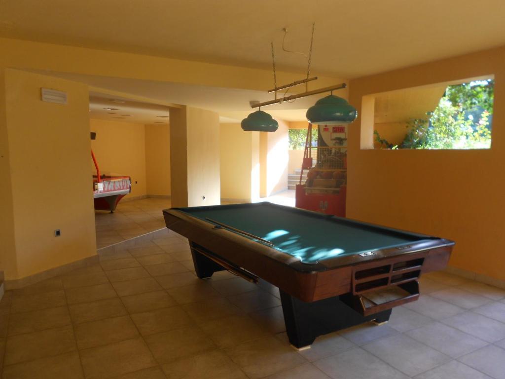 Golden Sand Suites Agioi Apostoli  Exterior photo