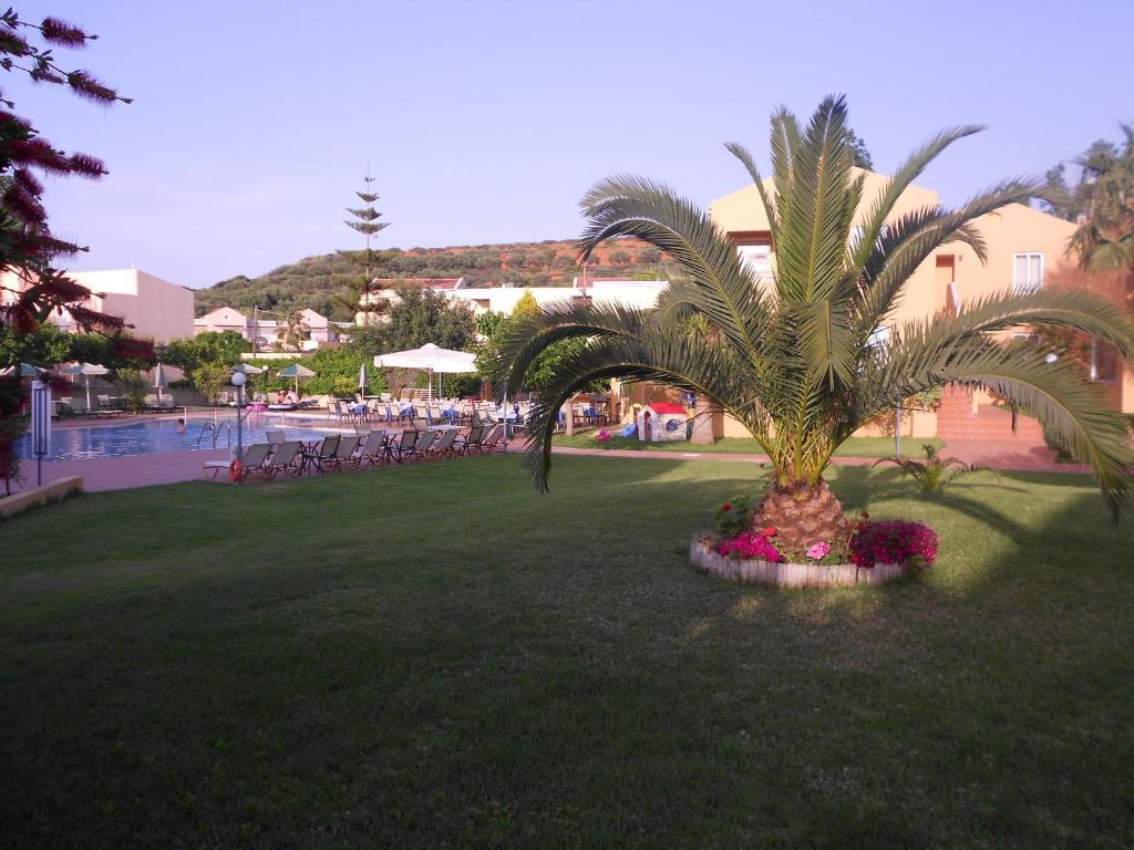 Golden Sand Suites Agioi Apostoli  Exterior photo